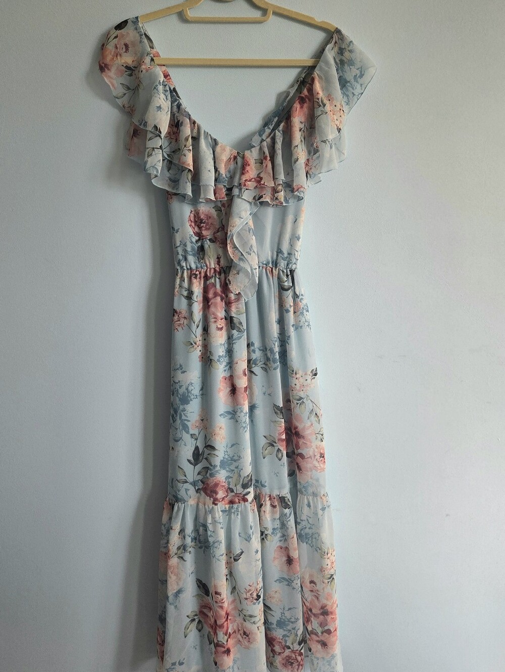 Suzy Shier Light Blue Floral Ruffle Maxi Dress